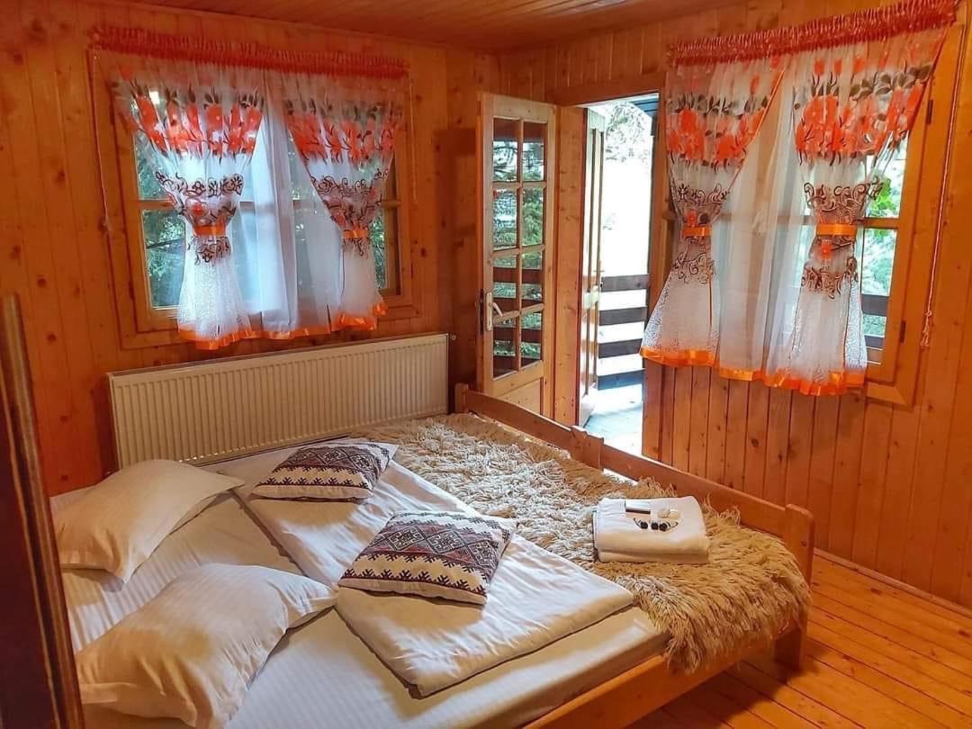 Cabana Sabrina Villa Бран Екстериор снимка